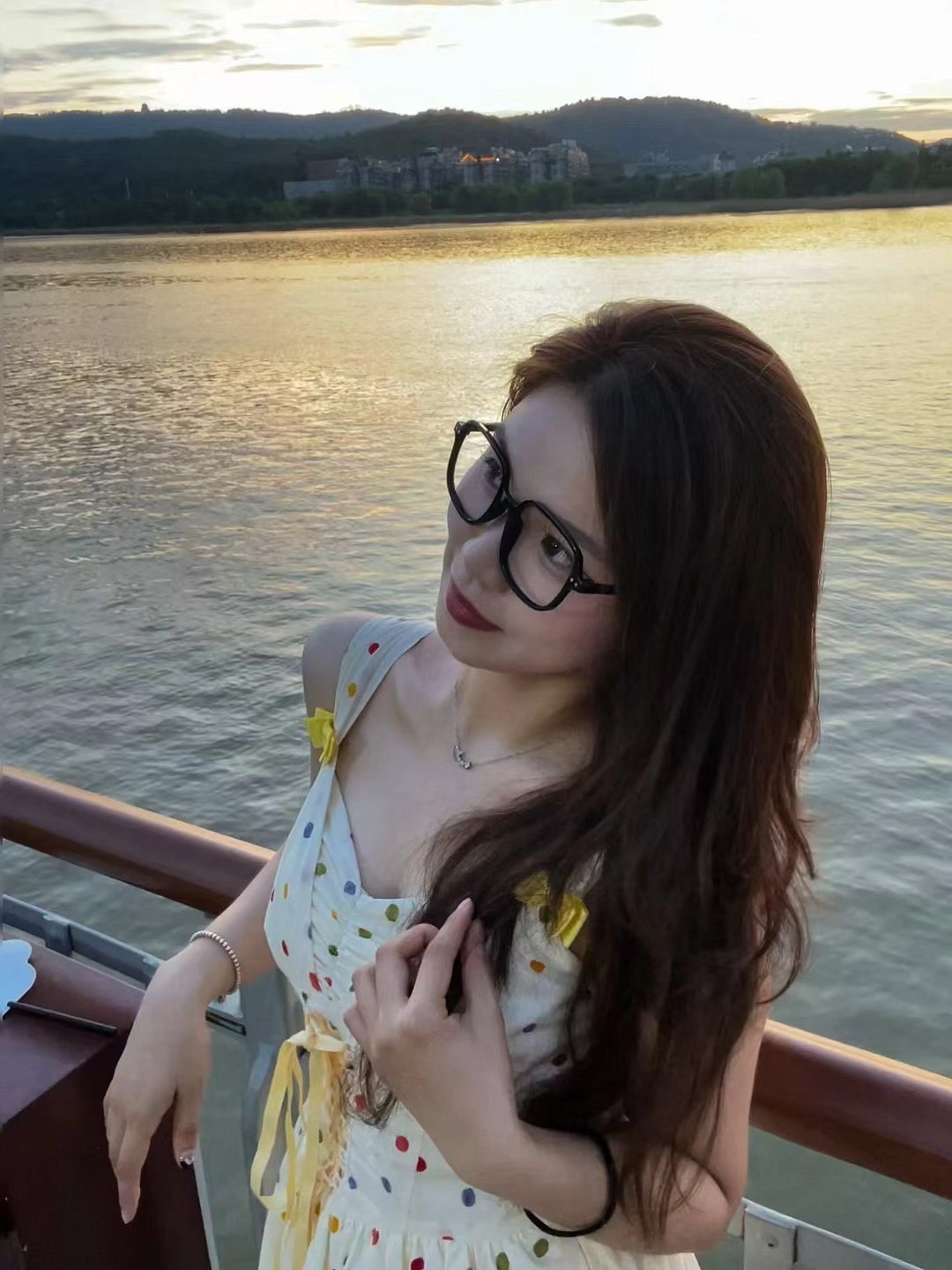 福建 漳州 编号：926383 (点击复制)
➡️ 