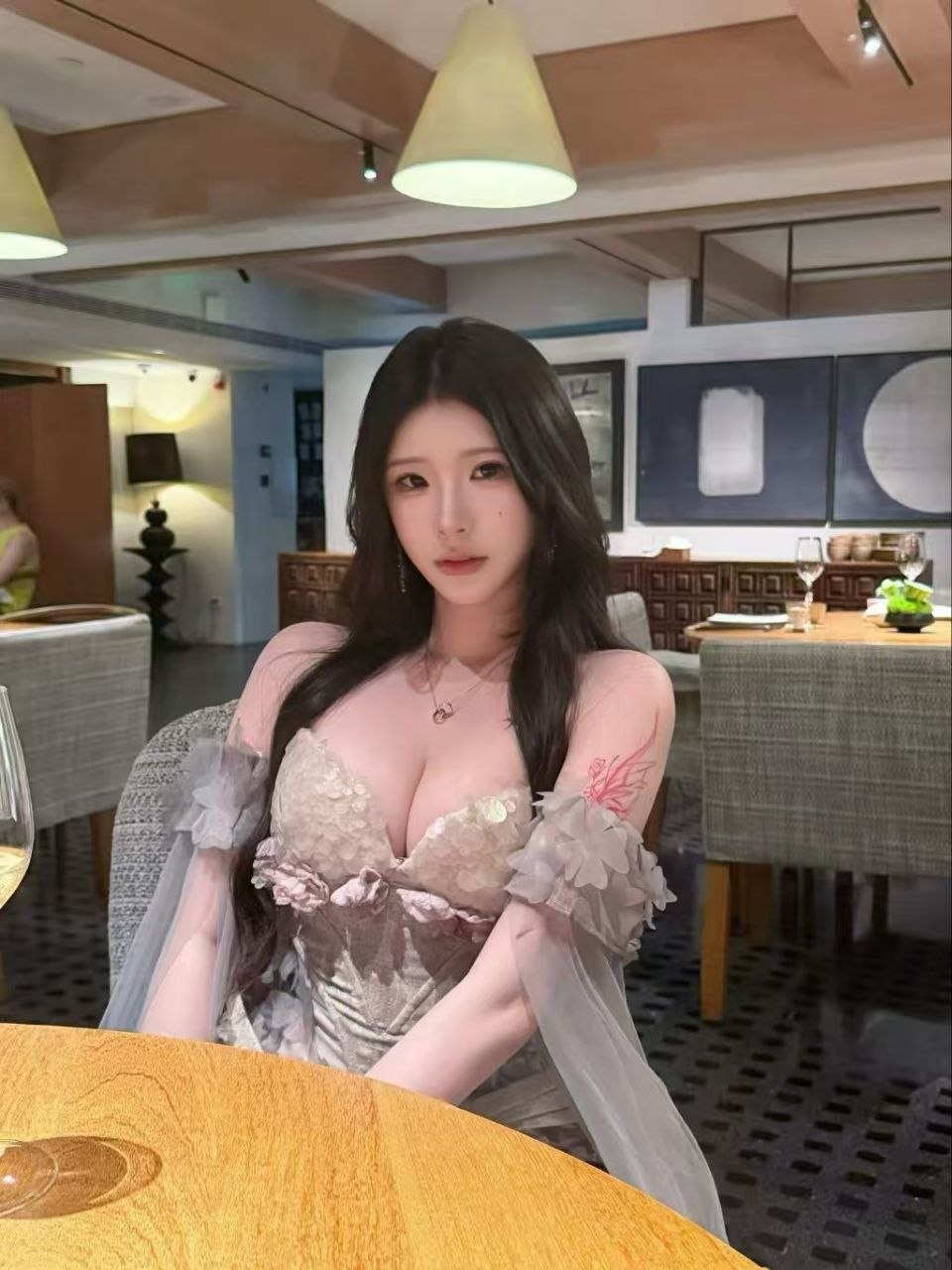 福建 泉州 编号：600187 (点击复制)
➡️ 