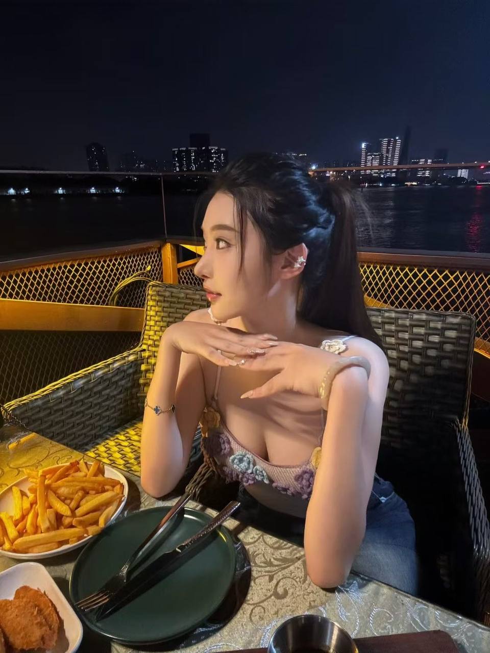 广东 广州 编号：748655 (点击复制)
➡️ 