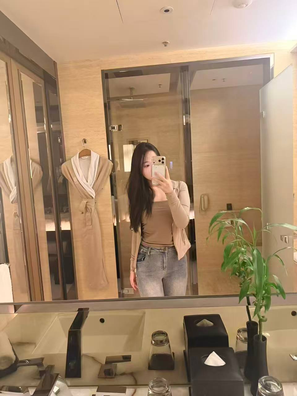 广东 深圳 编号：366524 (点击复制)
➡️ 