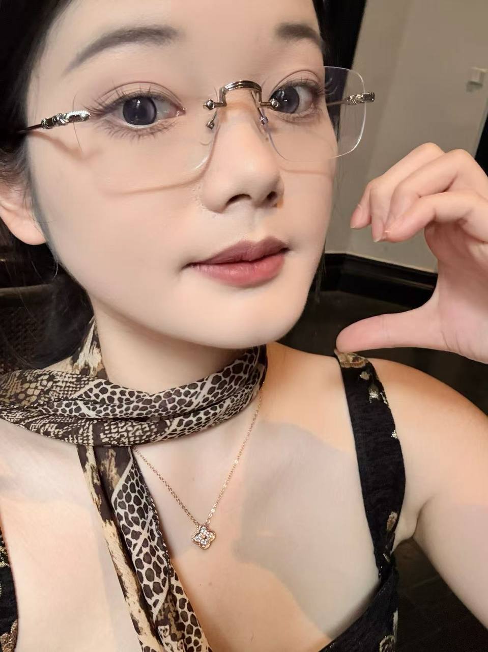 广东 广州 编号：928093 (点击复制)
➡️ 
