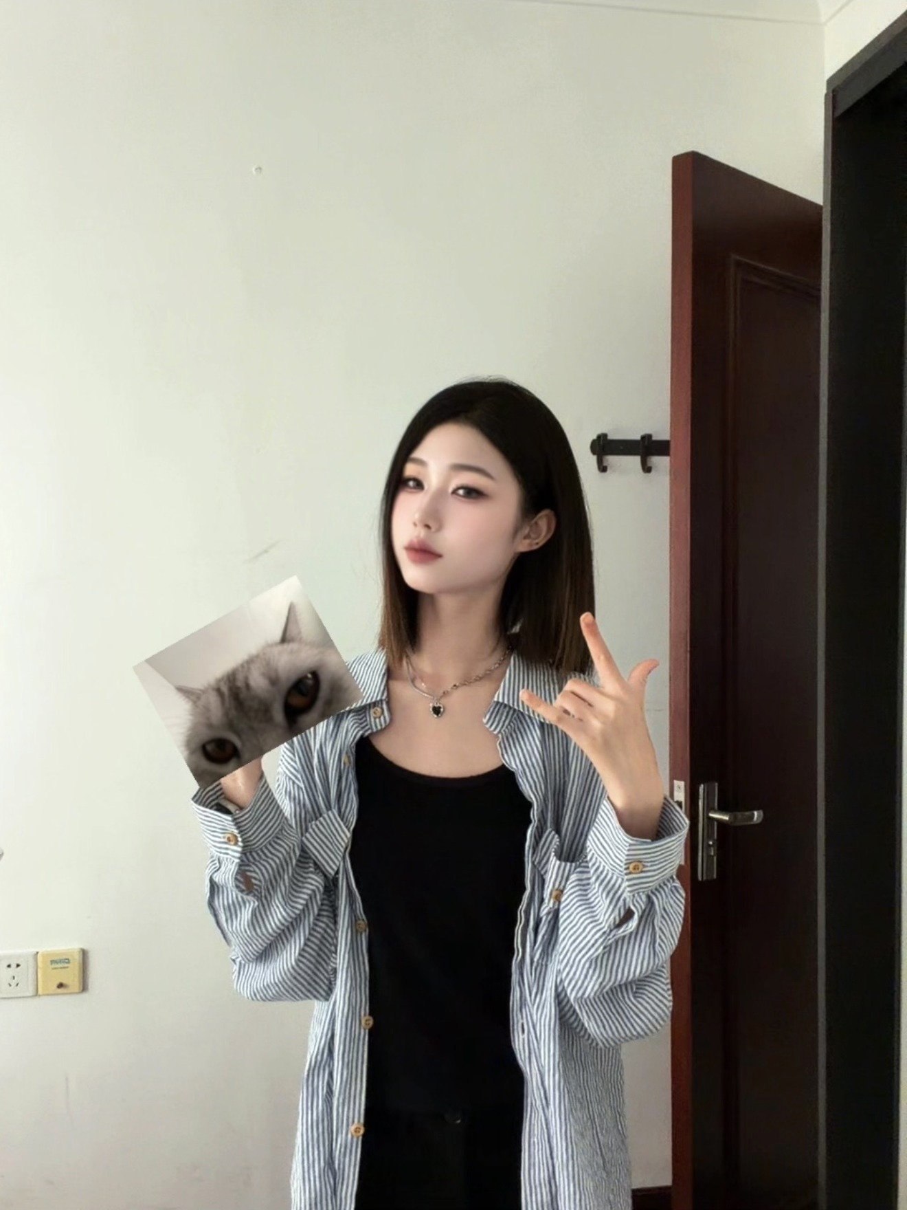 广东 深圳 编号：414066 (点击复制)
➡️ 