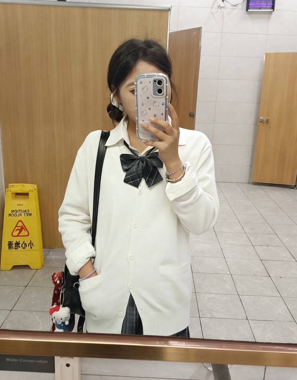 广东 深圳 编号：216066 (点击复制)
➡️ 