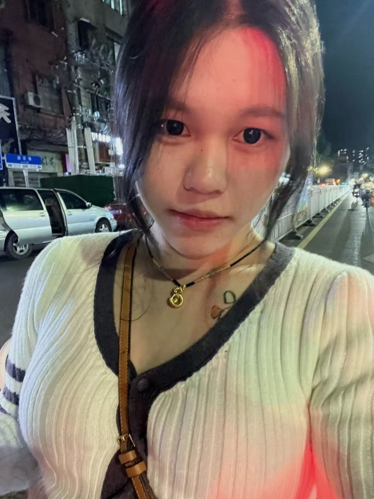 广东 深圳 编号：708393 (点击复制)
➡️ 