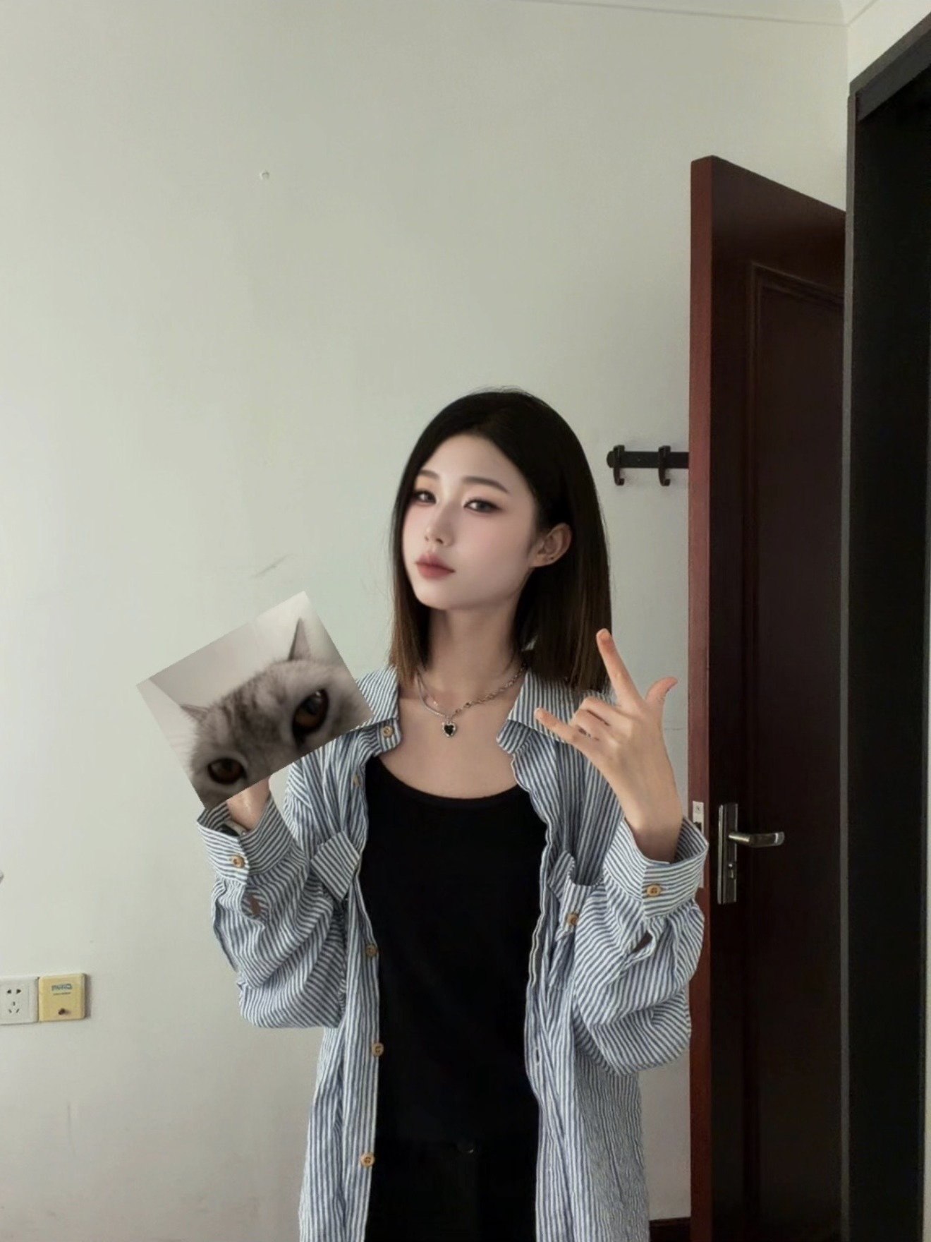 广东 深圳 编号：827007 (点击复制)
➡️ 