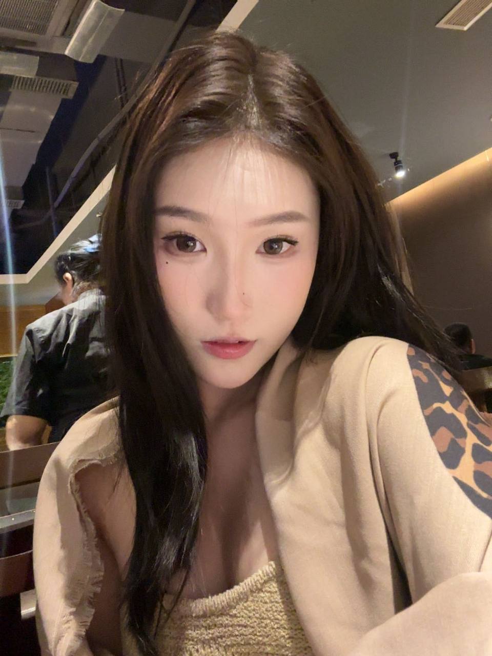 广东 深圳 编号：243141 (点击复制)
➡️ 