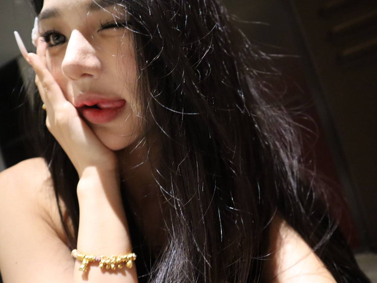 广东 深圳 编号：937556 (点击复制)
➡️ 