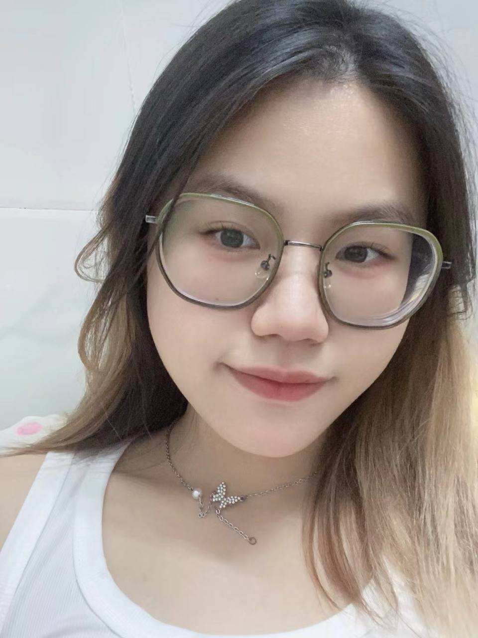 广东 东莞 编号：797574 (点击复制)
➡️ 