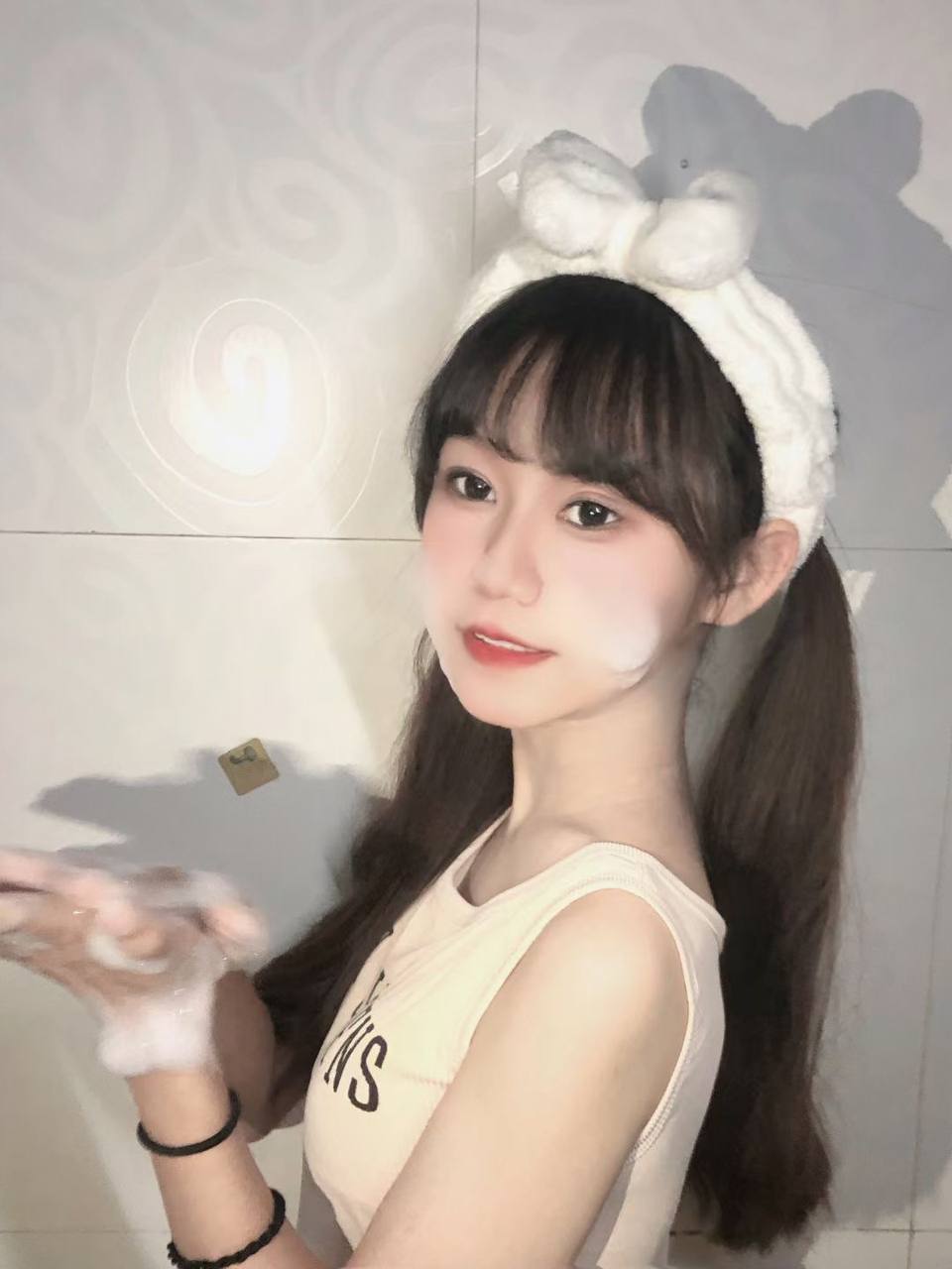 广东 深圳 编号：226193 (点击复制)
➡️ 
