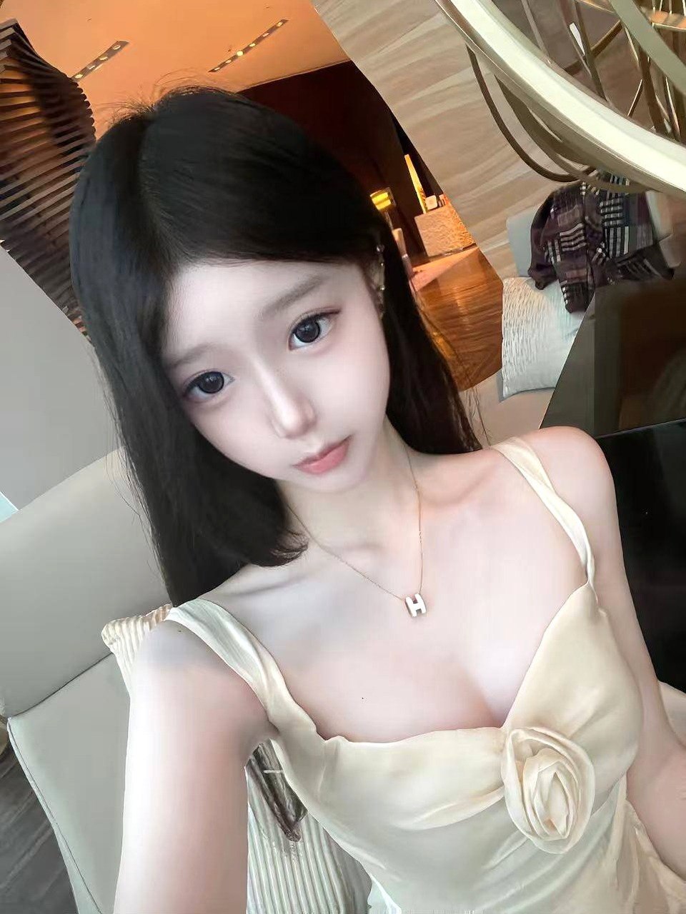 广东 深圳 编号：085191 (点击复制)
➡️ 