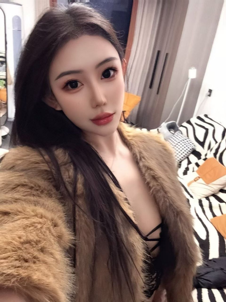 广东 深圳 编号：011056 (点击复制)
➡️ 
