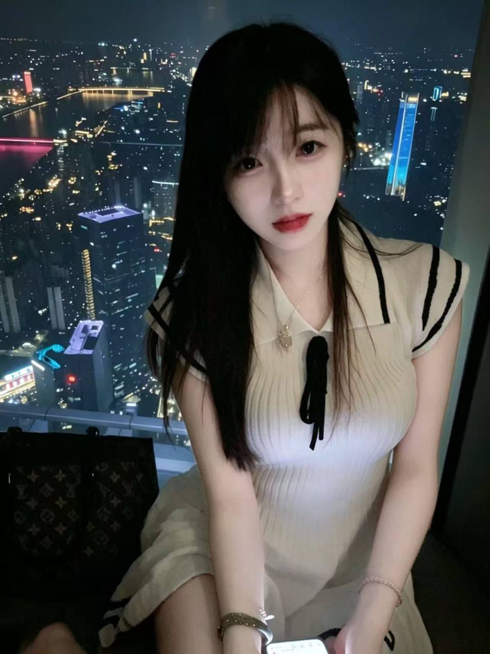 广东 广州 编号：610913 (点击复制)
➡️ 