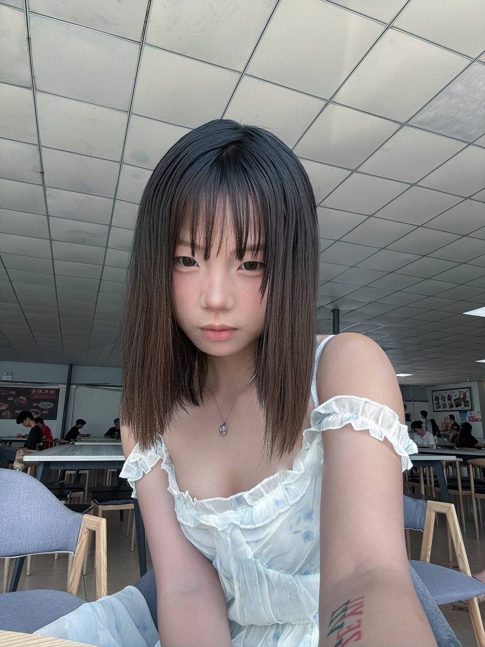 广东 广州 编号：056275 (点击复制)
➡️ 