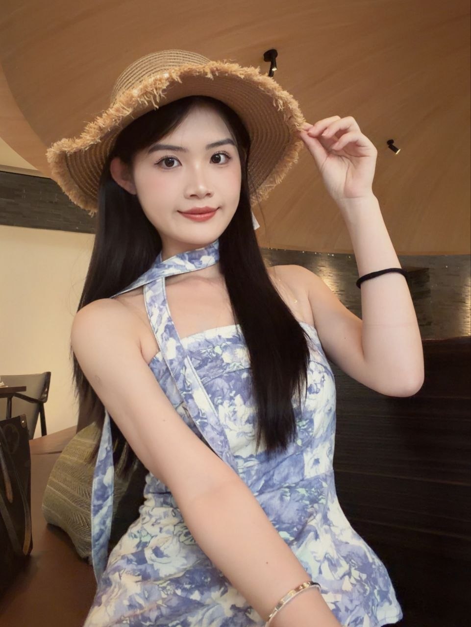 广西 南宁 编号：025523 (点击复制)
➡️ 