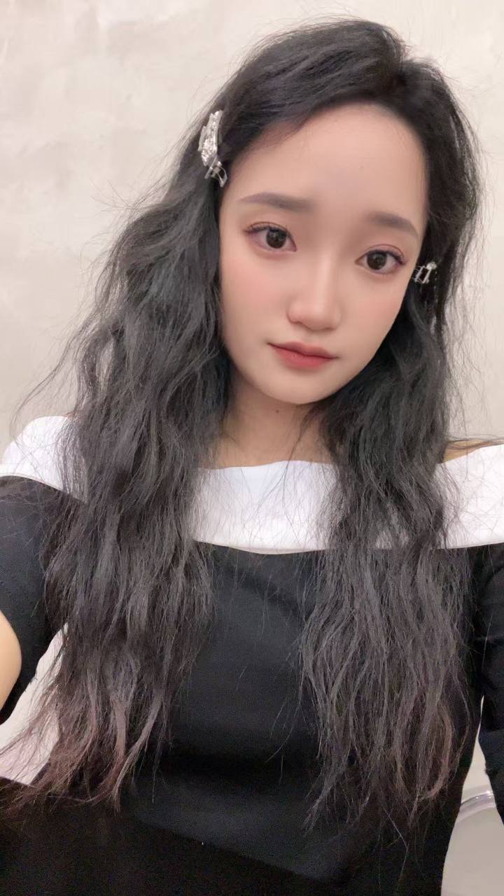 贵州 贵阳 编号：165704 (点击复制)
➡️ 