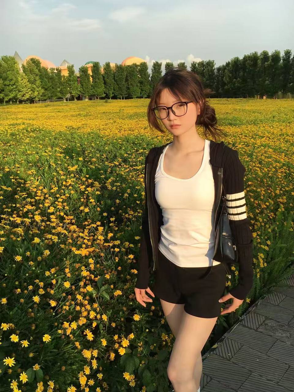 贵州 贵阳 编号：686391 (点击复制)
➡️ 