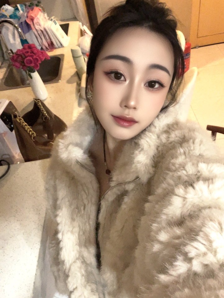 贵州 贵阳 编号：128011 (点击复制)
➡️ 