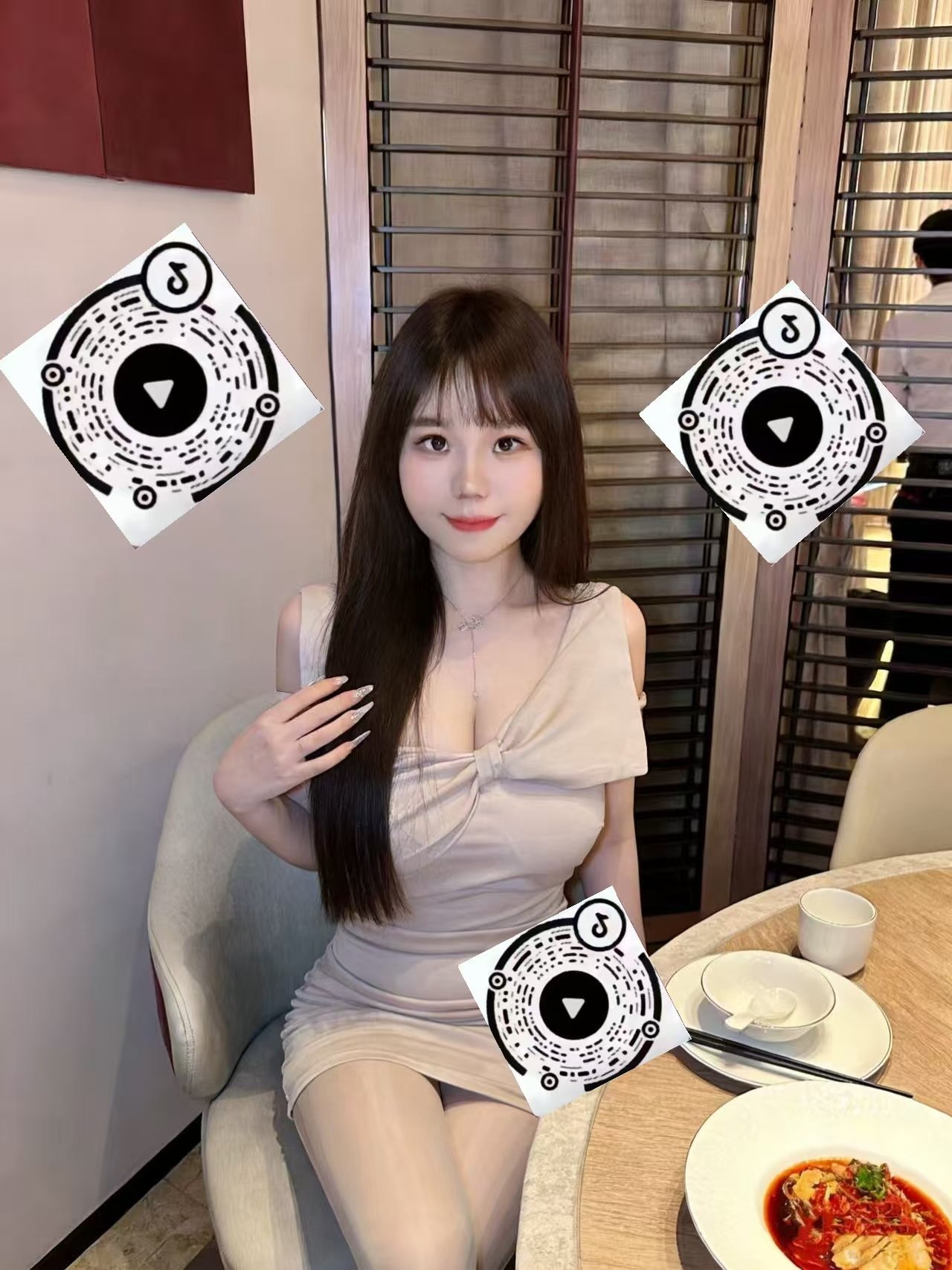 贵州 贵阳 编号：536462 (点击复制)
➡️ 