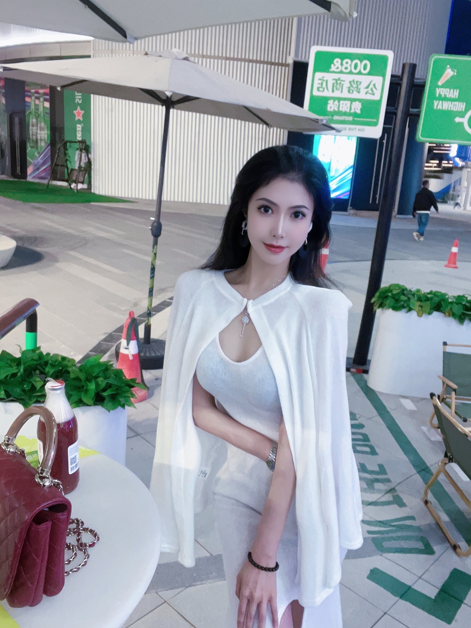 贵州 贵阳 编号：560704 (点击复制)
➡️ 