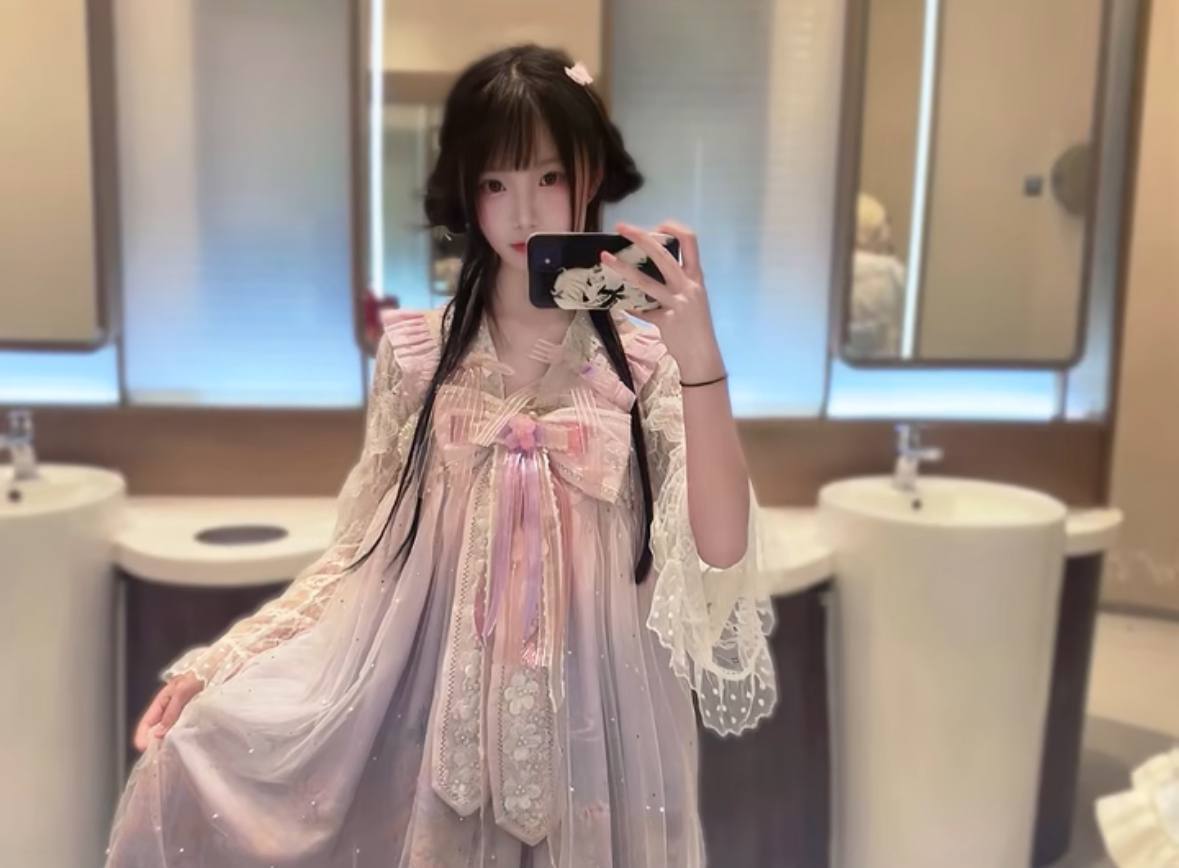 贵州 贵阳 编号：244868 (点击复制)
➡️ 