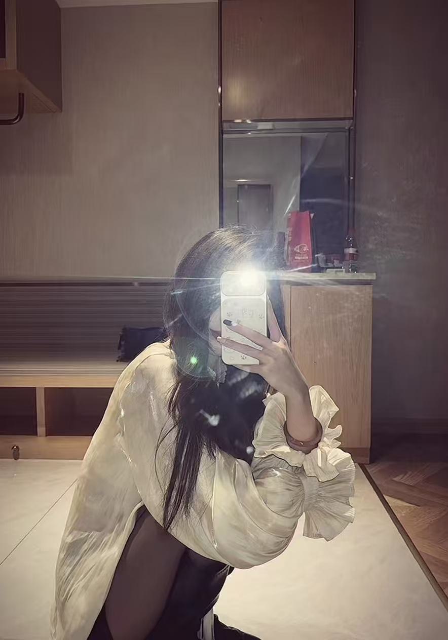 贵州 遵义 编号：469849 (点击复制)
➡️ 