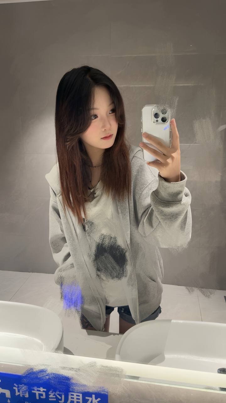 贵州 贵阳 编号：932635 (点击复制)
➡️ 