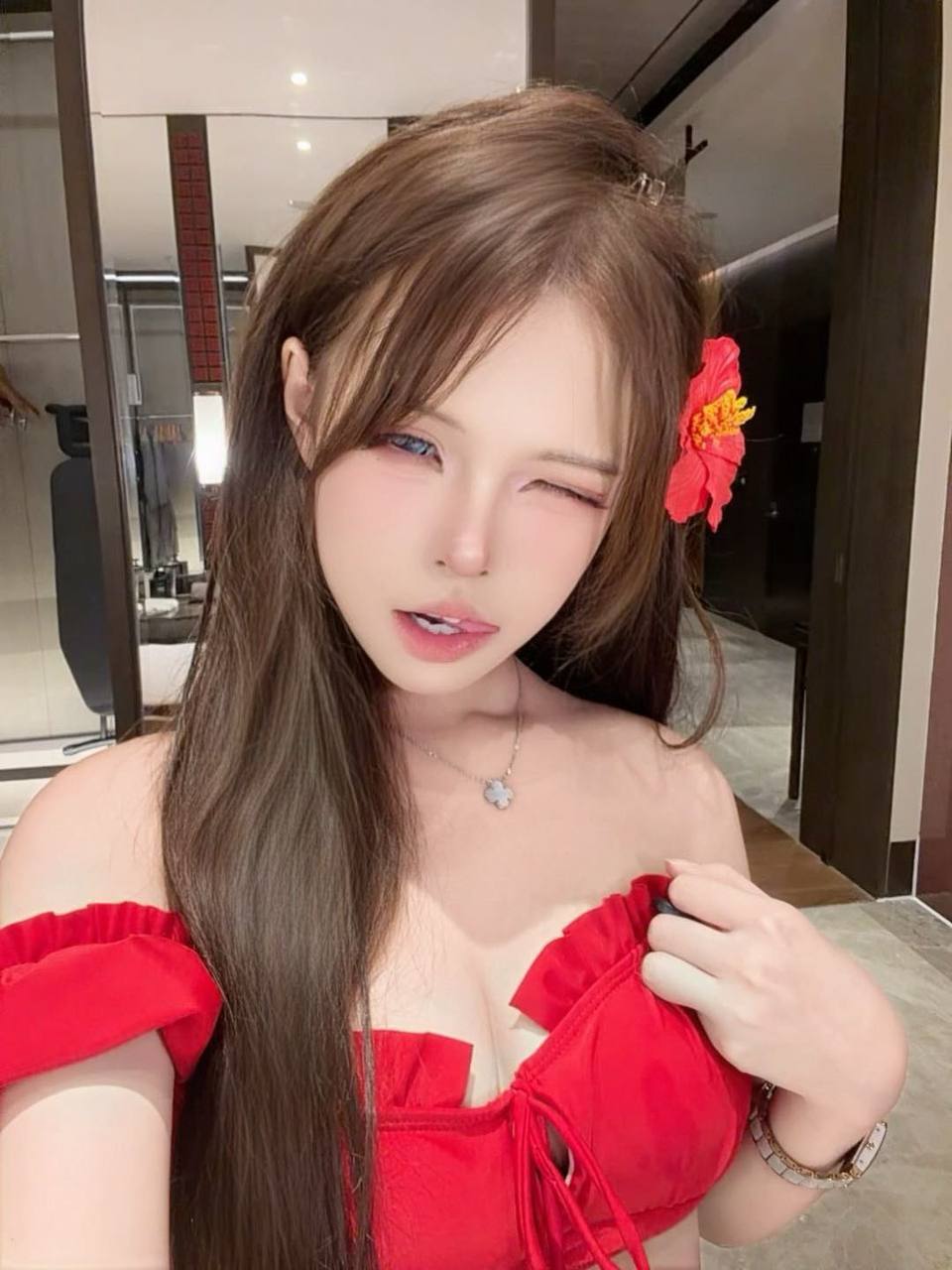 贵州 贵阳 编号：856608 (点击复制)
➡️ 