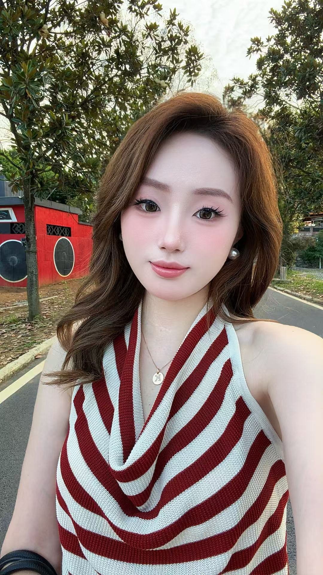 贵州 遵义 编号：929690 (点击复制)
➡️ 