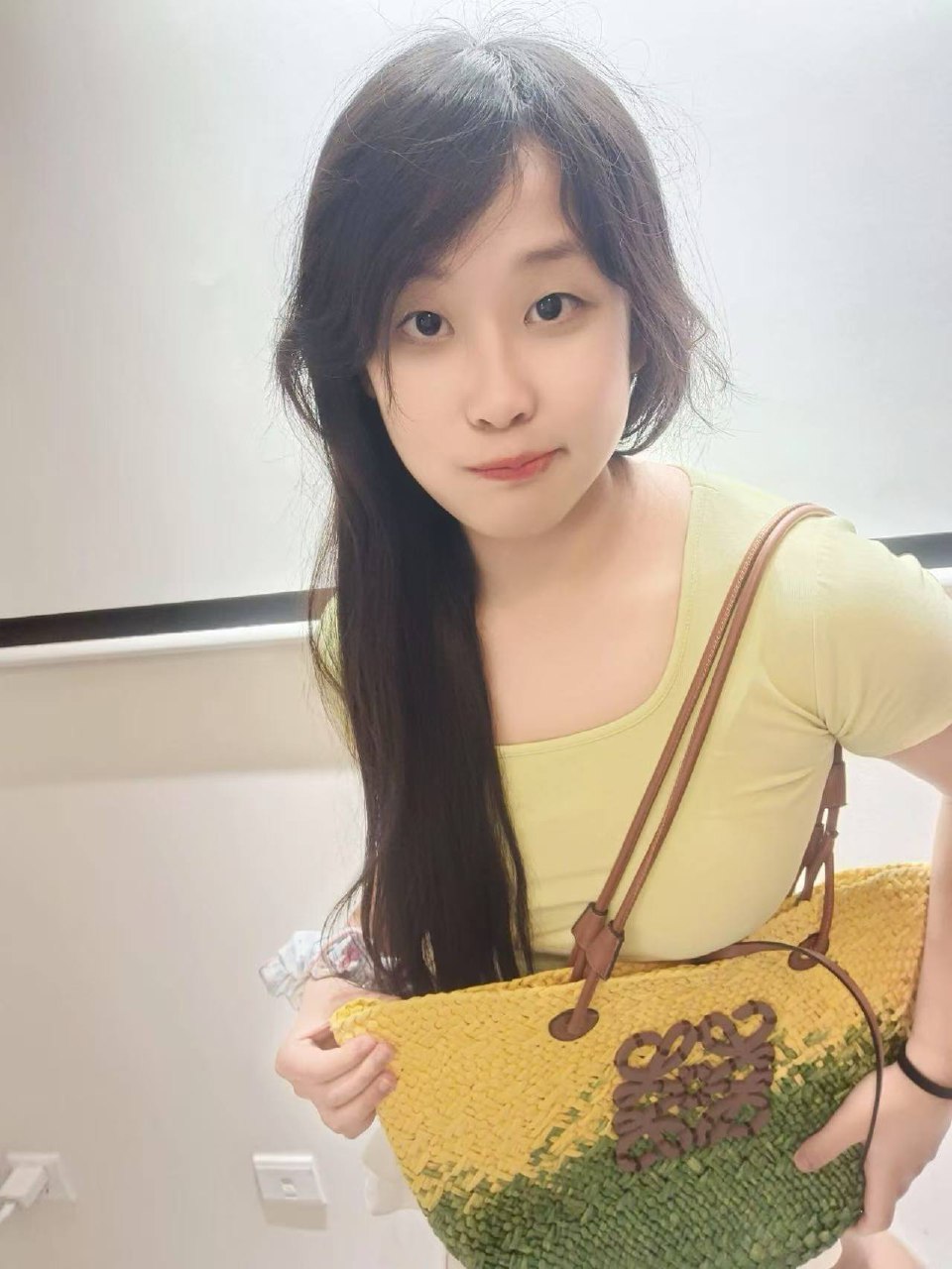 海南 海口 编号：726097 (点击复制)
➡️ 
