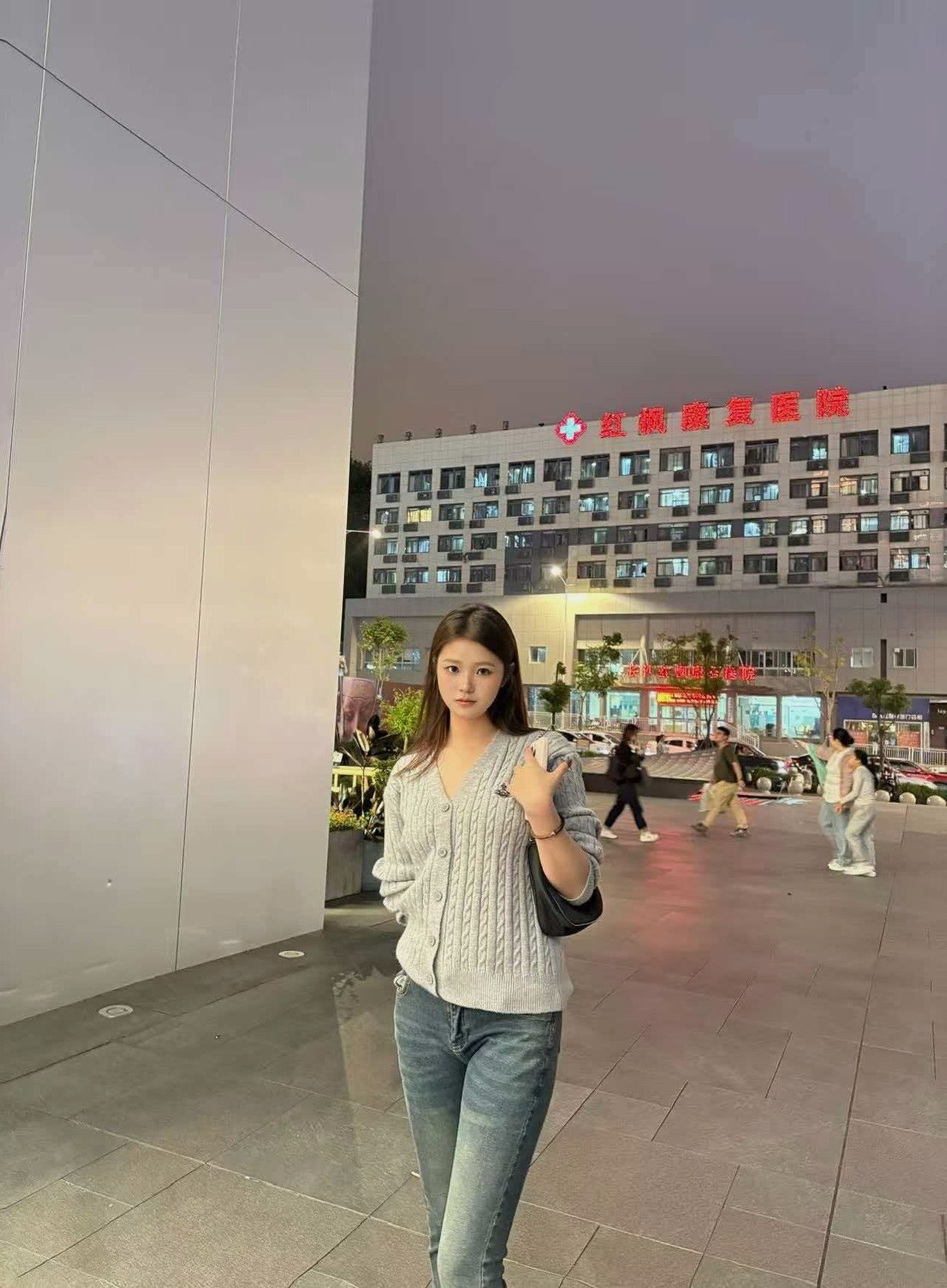 海南 海口 编号：900121 (点击复制)
➡️ 