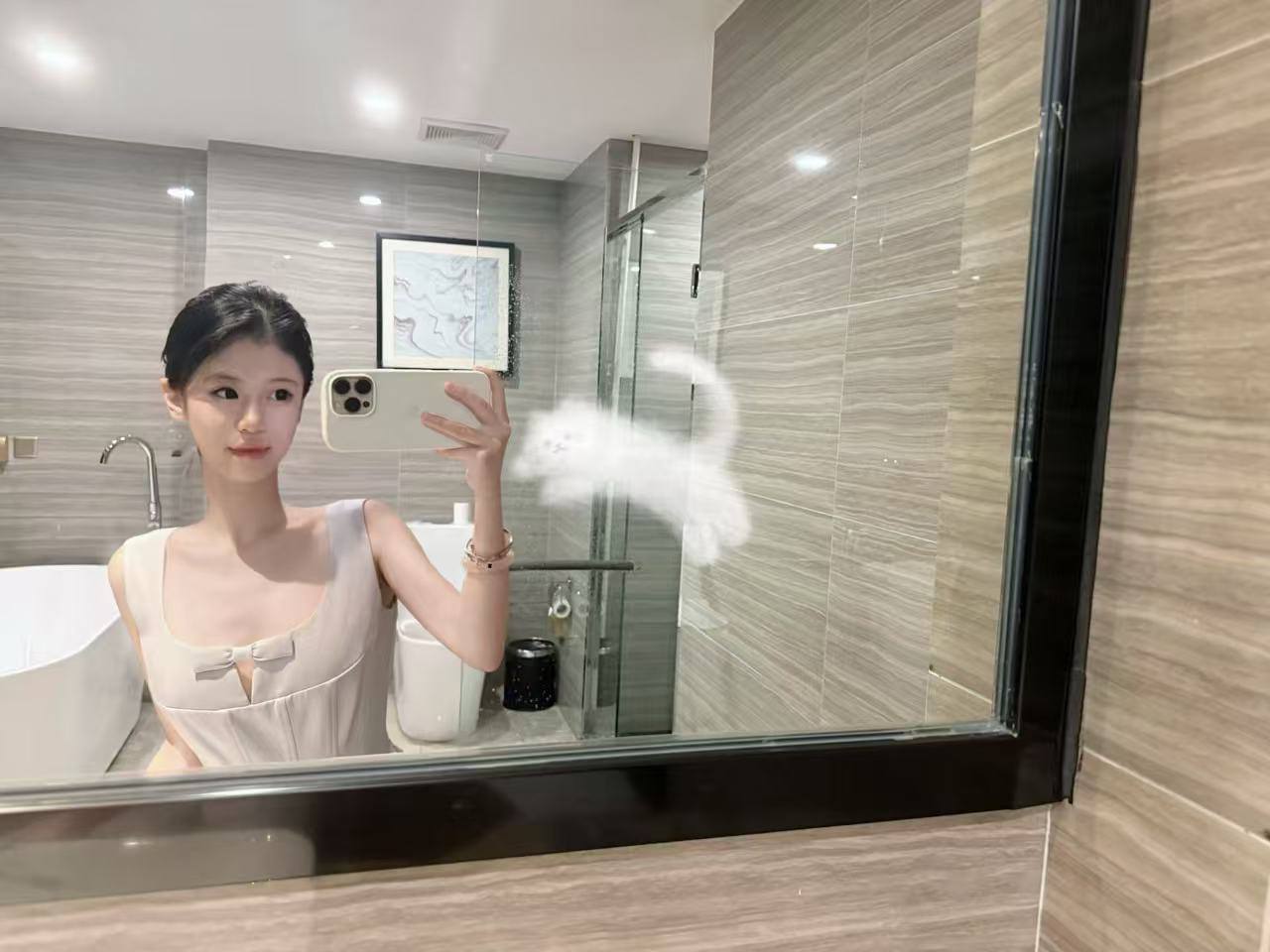 河北 沧州 编号：773744 (点击复制)
➡️ 