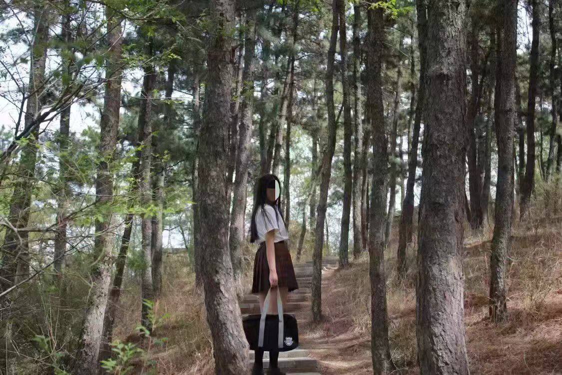 河北 秦皇岛 编号：298328 (点击复制)
➡️ 