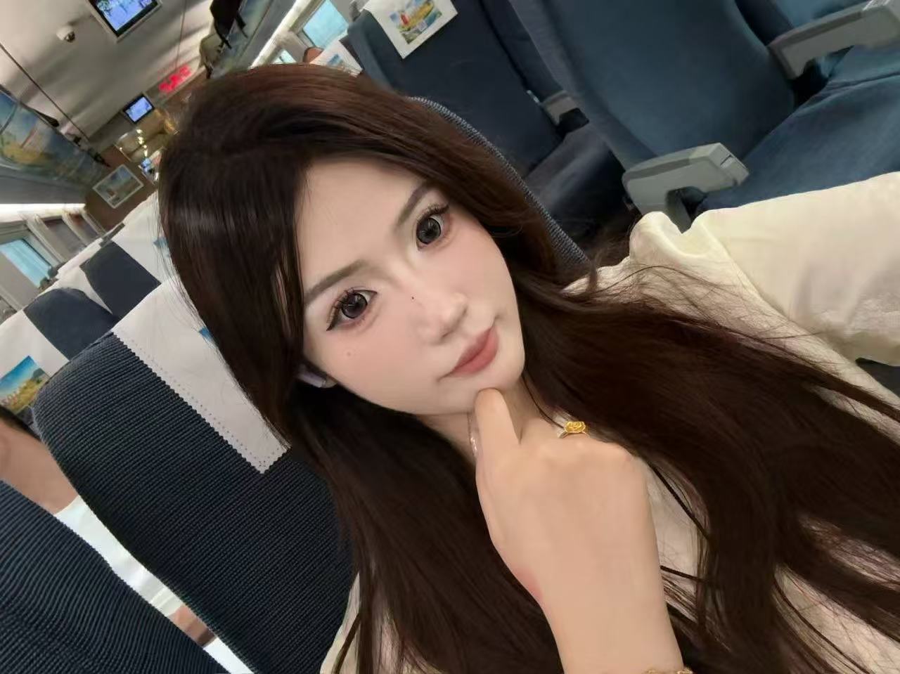 河南 郑州 编号：021628 (点击复制)
➡️ 