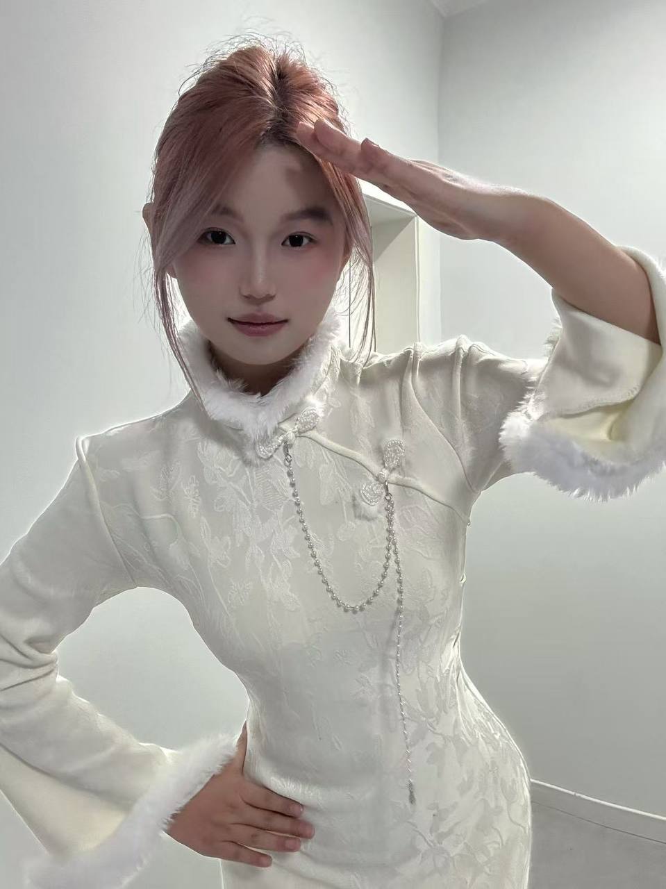 河南 洛阳 编号：333233 (点击复制)
➡️ 