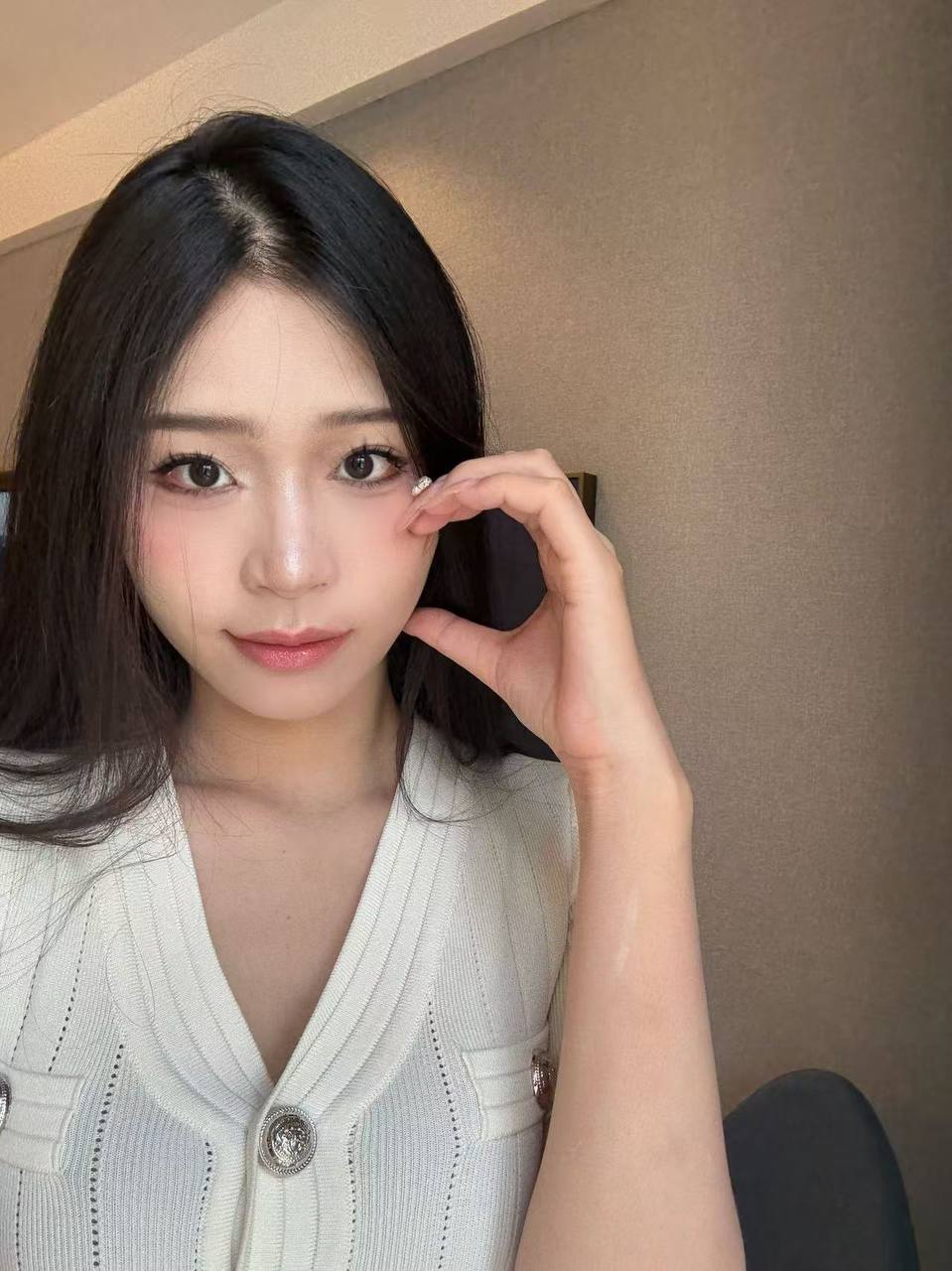 河南 郑州 编号：341411 (点击复制)
➡️ 