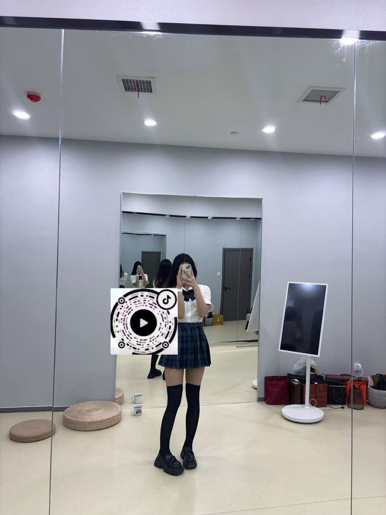 河南 郑州 编号：185007 (点击复制)
➡️ 
