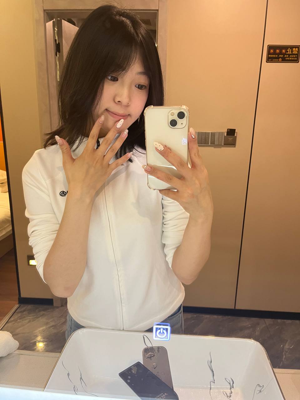河南 信阳 编号：175421 (点击复制)
➡️ 