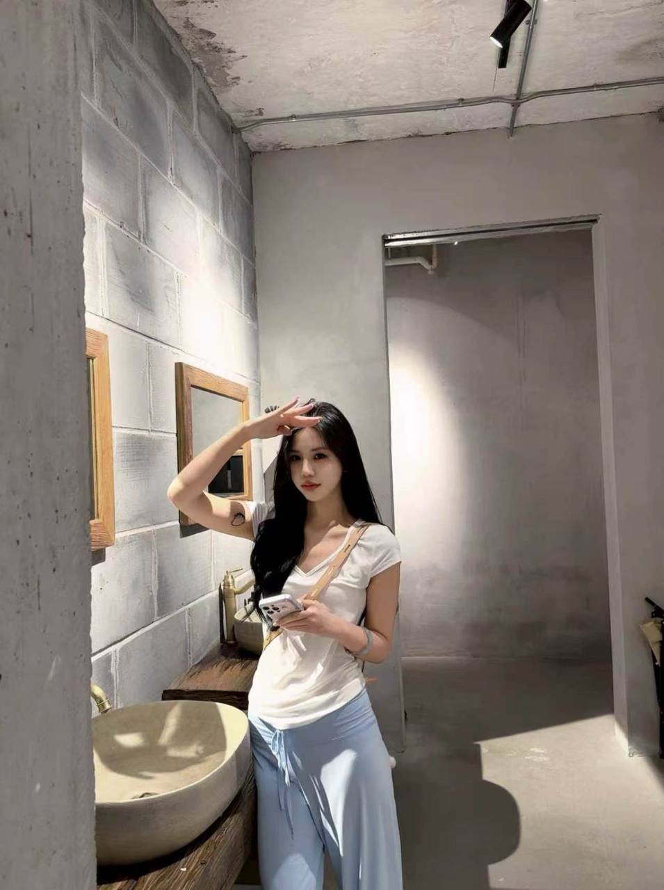 河南 许昌 编号：023676 (点击复制)
➡️ 