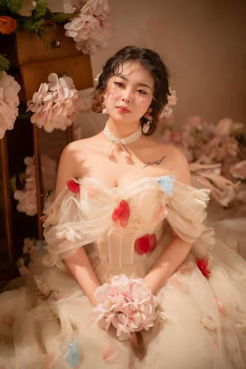 湖北 襄阳 编号：648868 (点击复制)
➡️ 