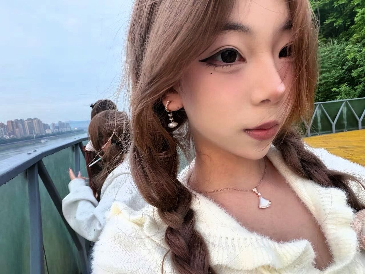 湖北 武汉 编号：022099 (点击复制)
➡️ 
