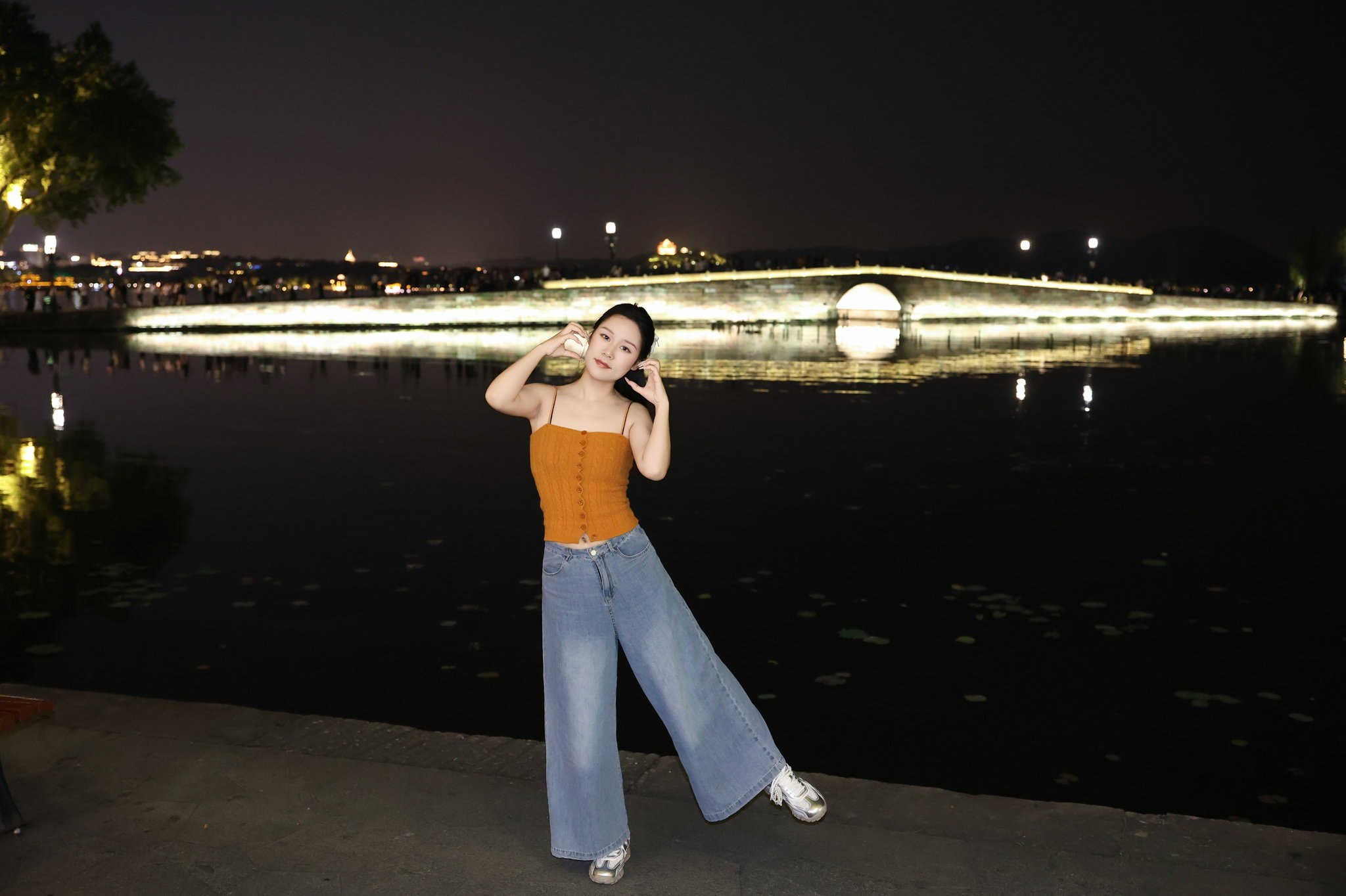 湖北 宜昌 编号：155745 (点击复制)
➡️ 