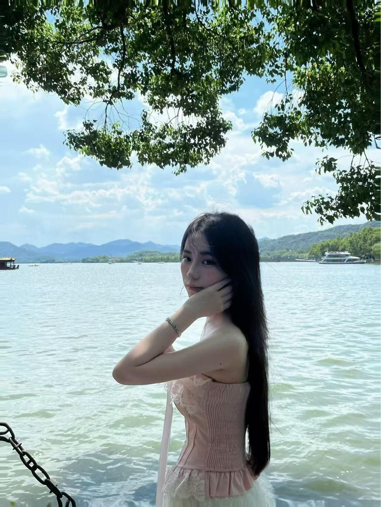湖南 湘潭 编号：748983 (点击复制)
➡️ 