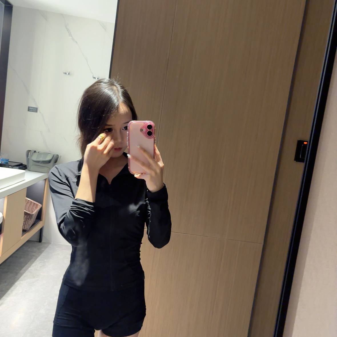 湖南 娄底 编号：734699 (点击复制)
➡️ 