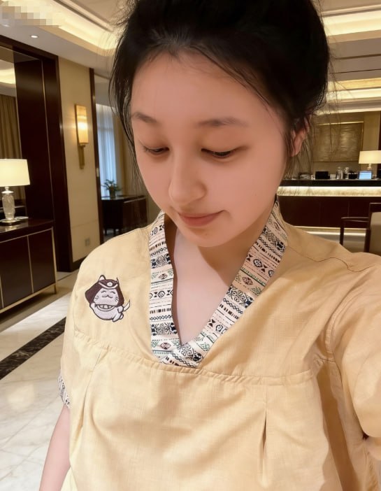 江苏 徐州 编号：061828 (点击复制)
➡️ 