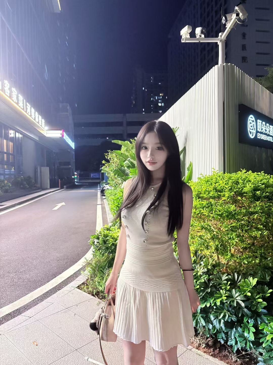 江苏 南京 编号：124300 (点击复制)
➡️ 