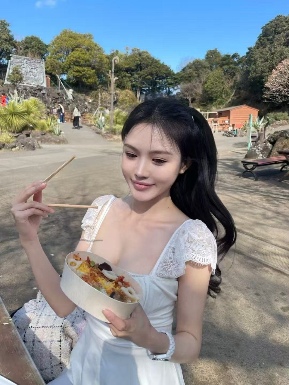江苏 南京 编号：180956 (点击复制)
➡️ 