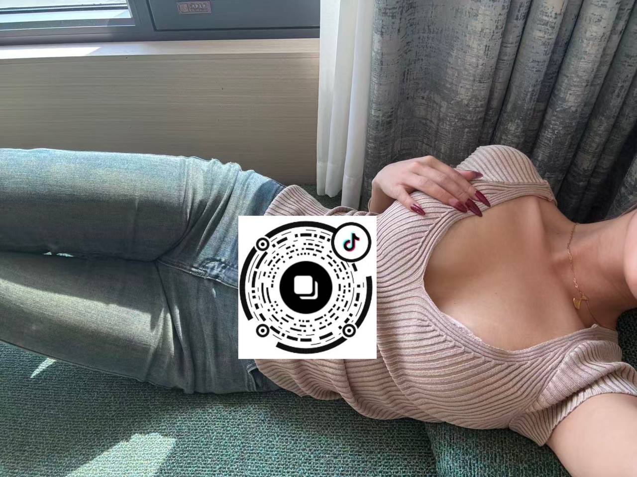 江苏 无锡 编号：982149 (点击复制)
➡️ 
