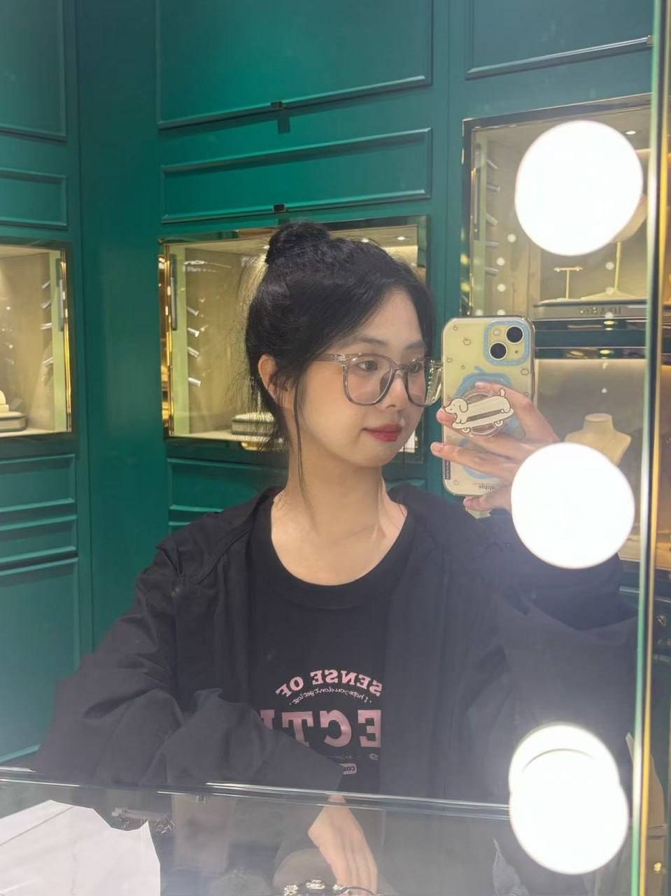 江苏 苏州 编号：033781 (点击复制)
➡️ 