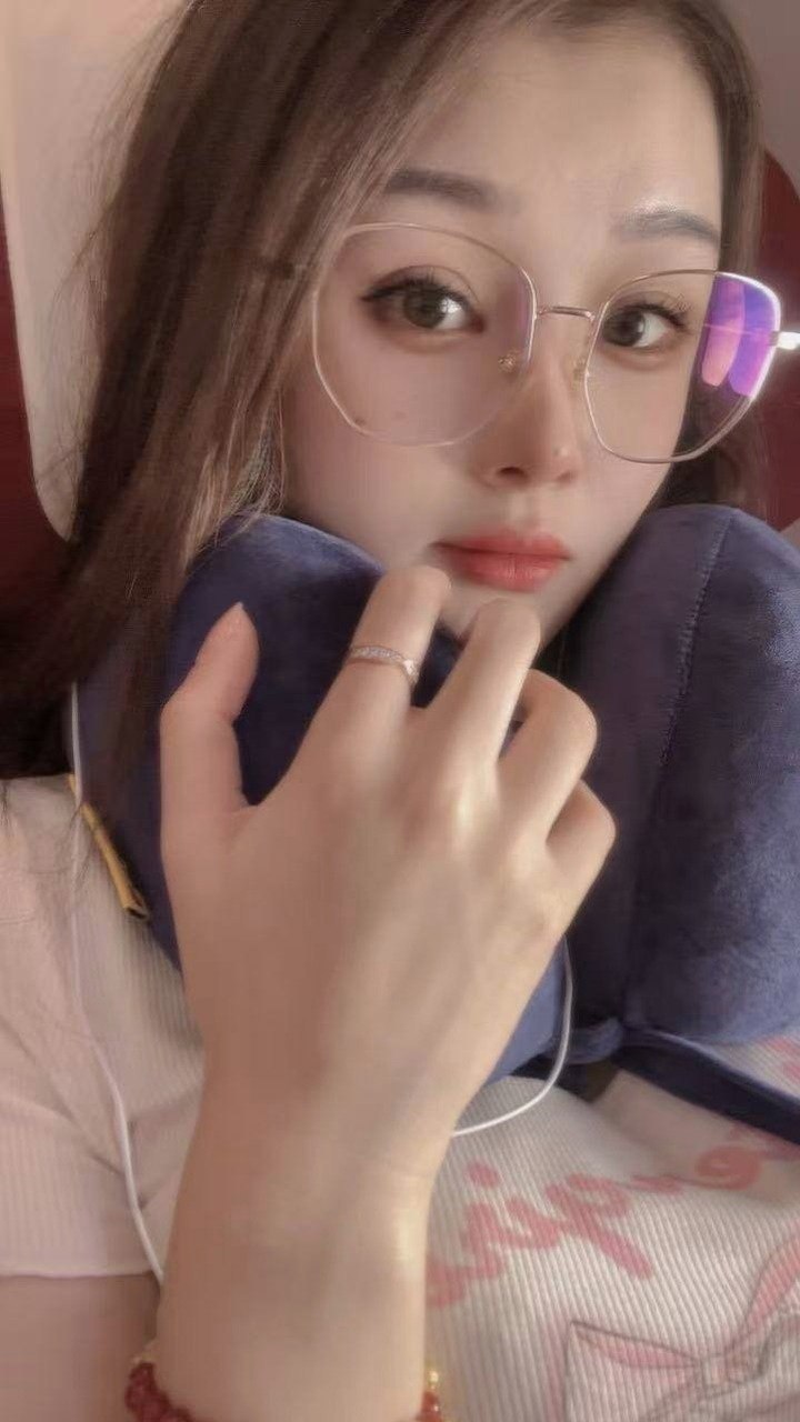 江苏 南京 编号：195421 (点击复制)
➡️ 