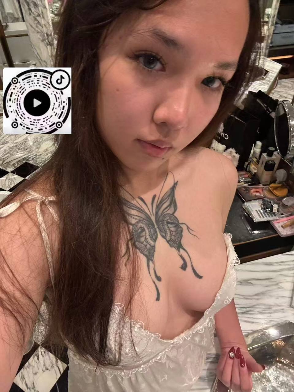 江苏 南京 编号：184876 (点击复制)
➡️ 